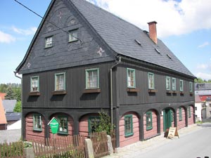 Umgebindehaus mit Waldarbeiterstube